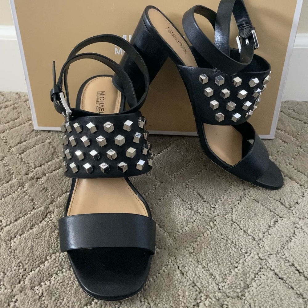 Michael Kors authentic designer studded black leather sandals size 8.5